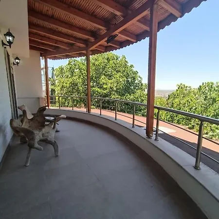Luxury Pasakoey Triplex Villa + Grand Garden * باساكوي