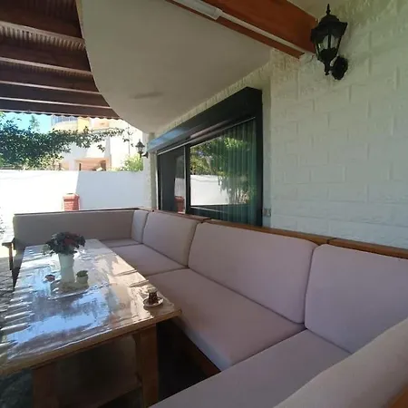 Luxury Pasakoey Triplex Villa + Grand Garden فيلة باساكوي