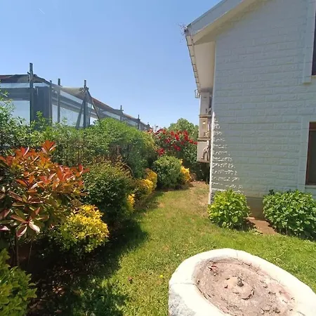 Luxury Pasakoey Triplex Villa + Grand Garden باساكوي