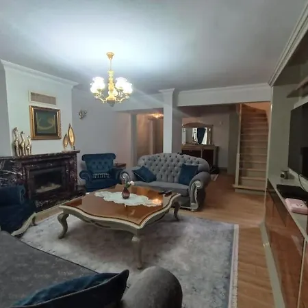 Luxury Pasakoey Triplex Villa + Grand Garden فيلة