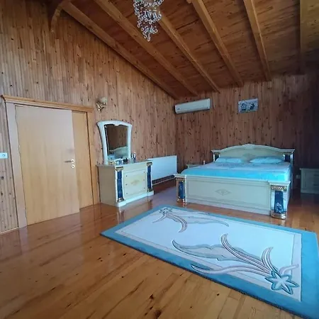 Luxury Pasakoey Triplex Villa + Grand Garden باساكوي